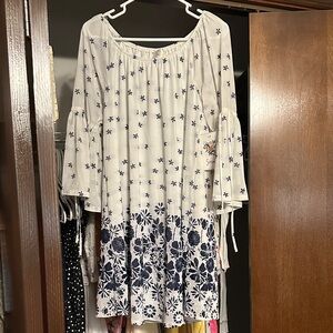 Siren Lily White and Blue Floral Dress